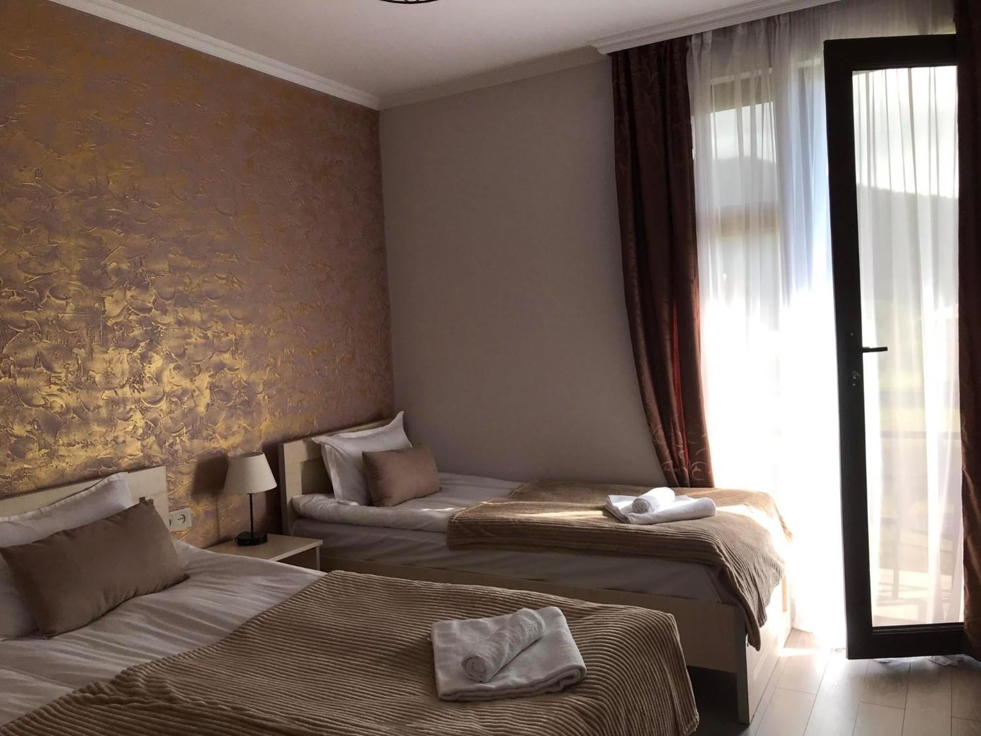 Hotel Ninama Mestia Zimmer foto